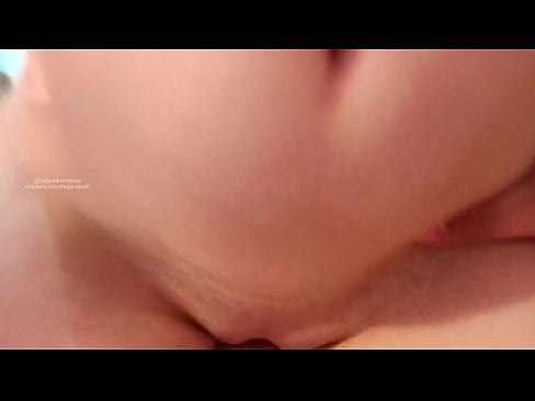 ❤️ Durmiendo en la habitación de mi hermana y así me desperté ❤ Porno duro en es.dienlanhbk.top ❌️