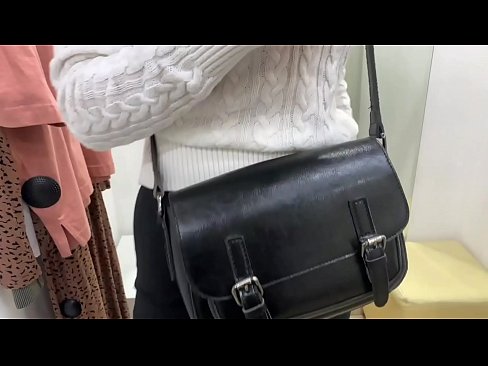❤️ Masturbación pública de la joven zorra FeralBerry con un consolador en el probador ❤ Porno duro en es.dienlanhbk.top ❌️